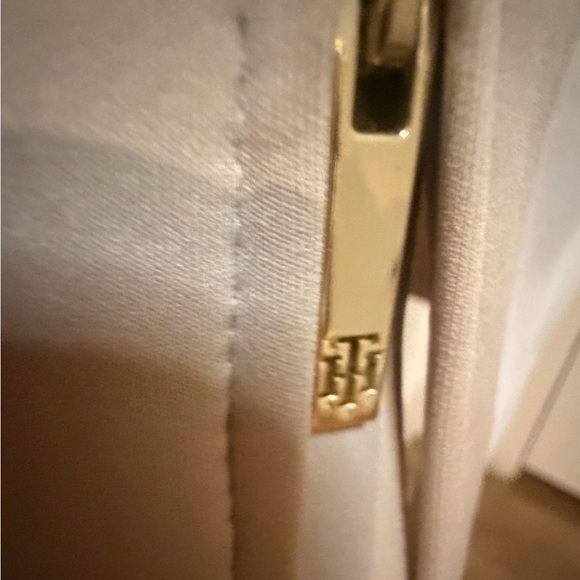 Tommy Hilfiger Elegant White and Tan  Sleeveless Dress - Picture 11 of 16